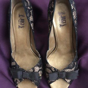 JLo  Lace Bow peep toe pumps Sz 8.5